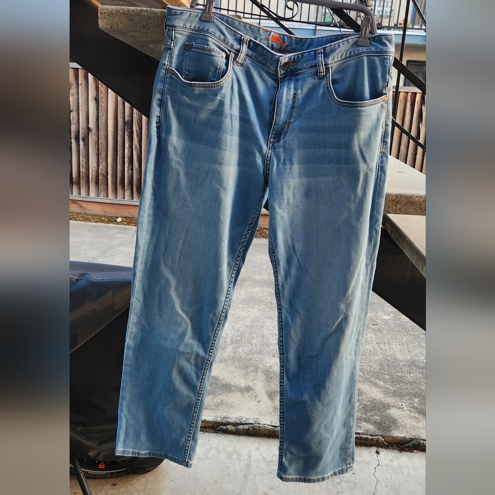 Tommy Bahama Men’s Blue Straight Leg Jeans 36"